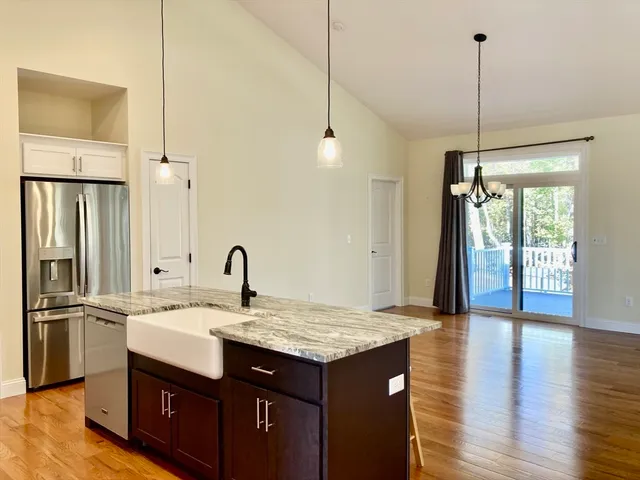 $599,900 | 28 Spring Street, Petersham, MA 01366