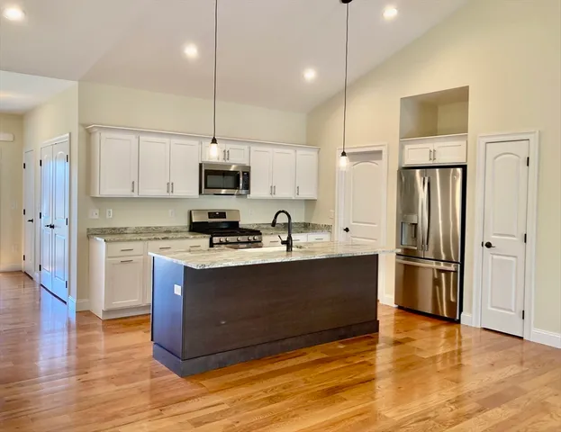 $599,900 | 28 Spring Street, Petersham, MA 01366