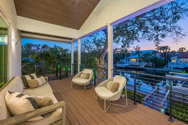 $2,900,000 | 4938 Commonwealth Drive, Sarasota, FL 34242
