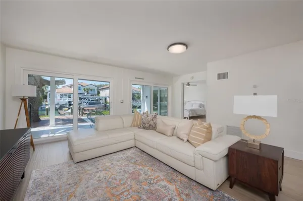 $2,900,000 | 4938 Commonwealth Drive, Sarasota, FL 34242