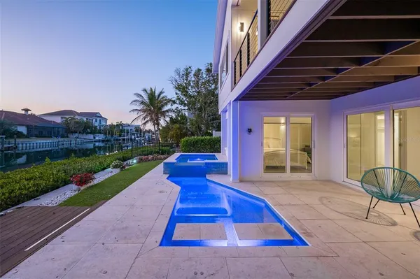 $2,900,000 | 4938 Commonwealth Drive, Sarasota, FL 34242