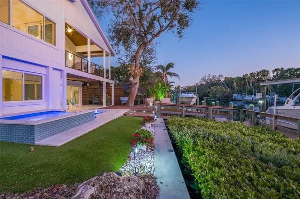 $2,900,000 | 4938 Commonwealth Drive, Sarasota, FL 34242