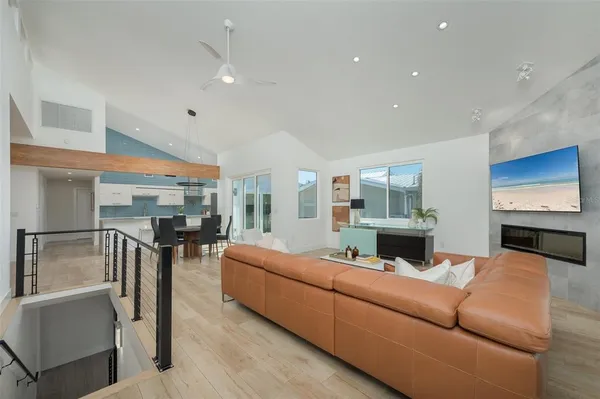 $2,900,000 | 4938 Commonwealth Drive, Sarasota, FL 34242