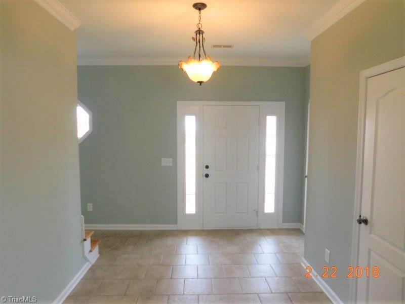 302 Carter Ridge Drive Reidsville, NC 27320 - Photo 8 of 30 Gallery Image 8