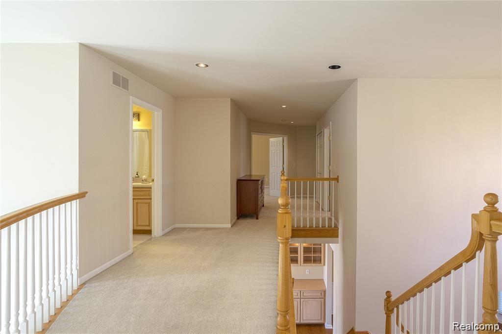 1403 Tulberry Circle Rochester, MI 48306 - Photo 67 of 91 Interiors (27 of 51).jpg