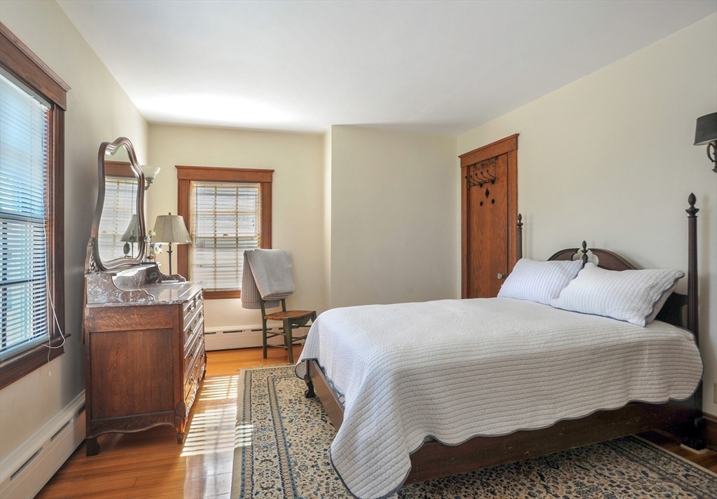 43 Q Street Hull, MA 02045 - Photo 13 of 19