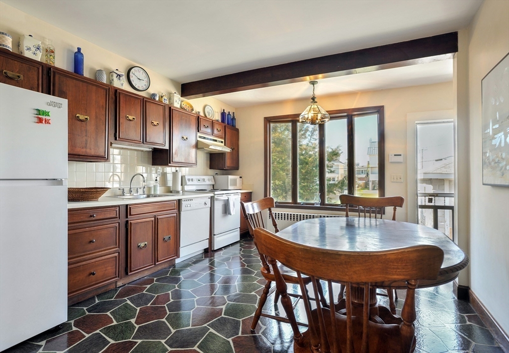 43 Q Street Hull, MA 02045 - Photo 9 of 19