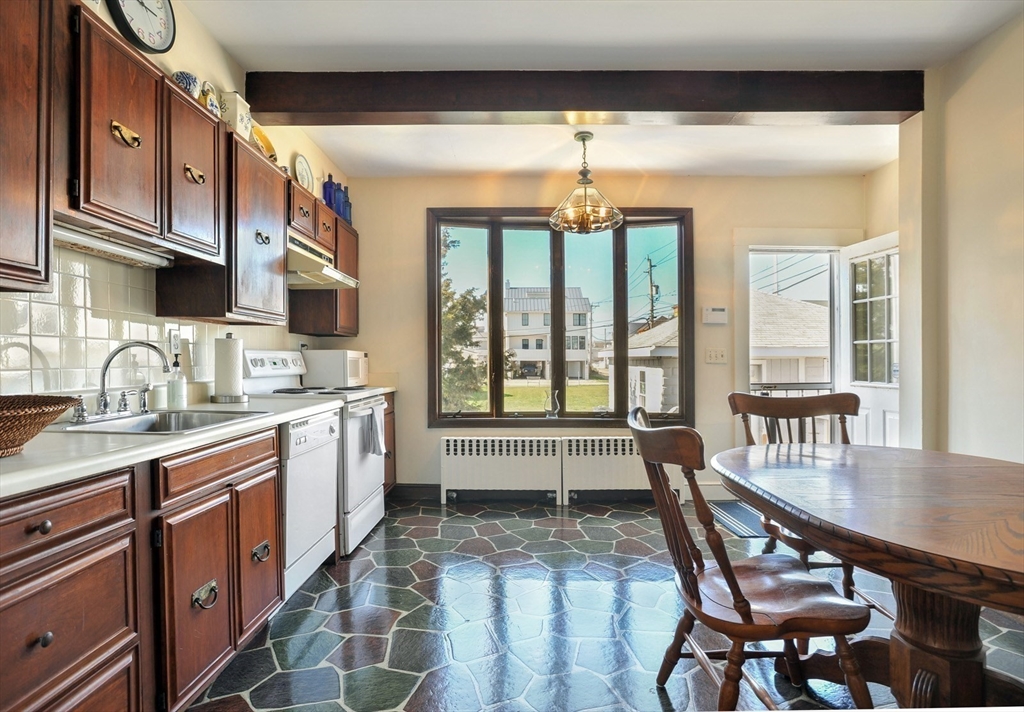 43 Q Street Hull, MA 02045 - Photo 10 of 19
