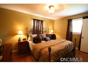 244 Edgewood Road Asheville, NC 28804 - Photo 11 of 21 Gallery Image 11
