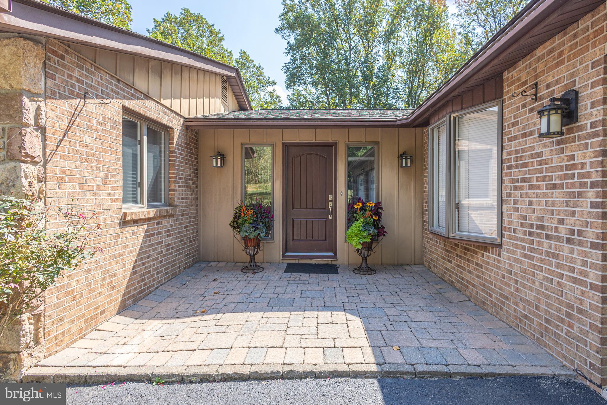 2880 Snake Hill Road Doylestown, PA 18902 - Photo 4 of 42 Gallery Image 4