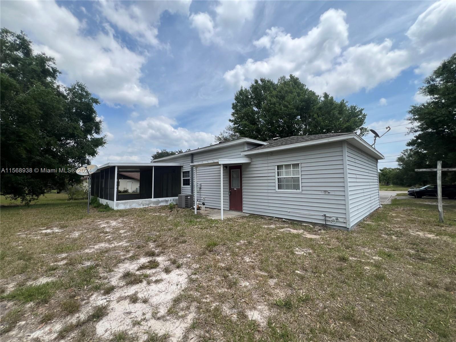 4825 Lakewood Road Sebring, FL 33875 - Photo 6 of 28 Gallery Image 6