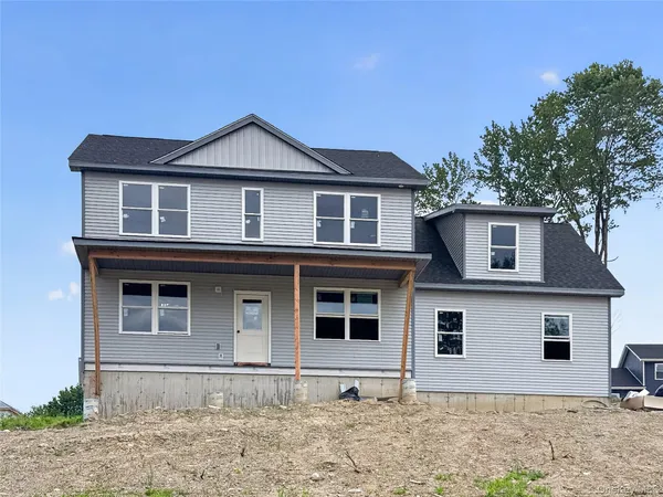 $685,000 | 34 Tamarack Drive, Newburgh, NY 12550