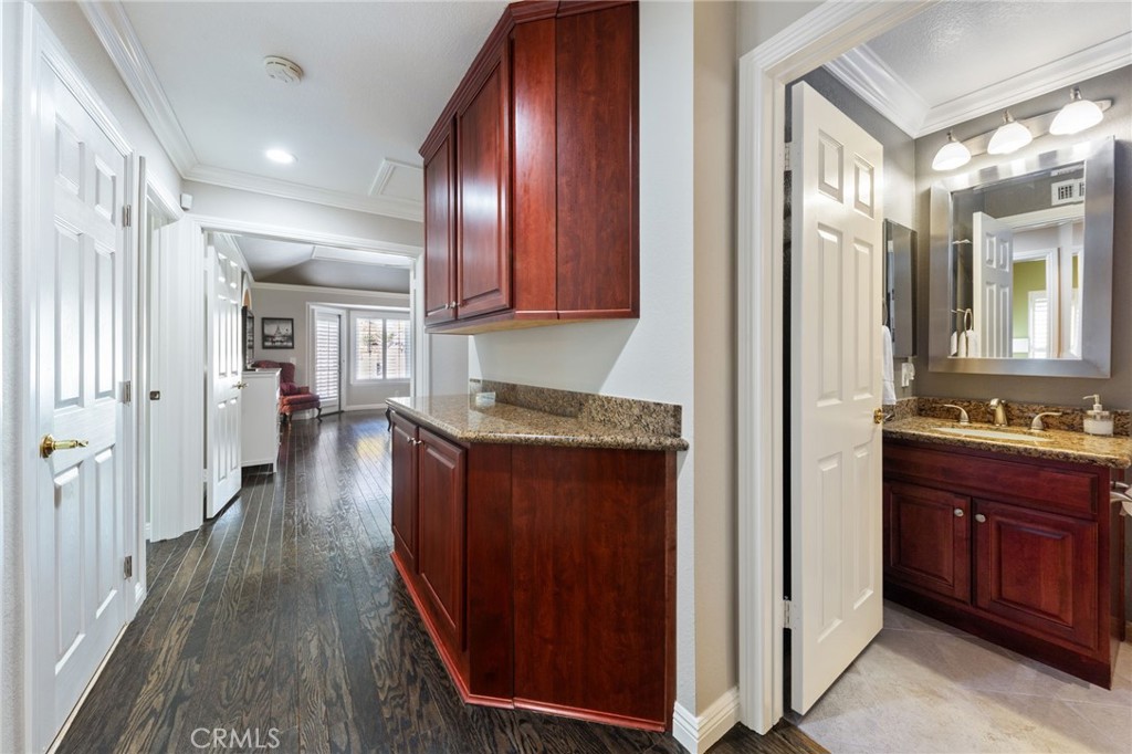 855 Cypress Drive Upland, CA 91784 - Photo 29 of 75