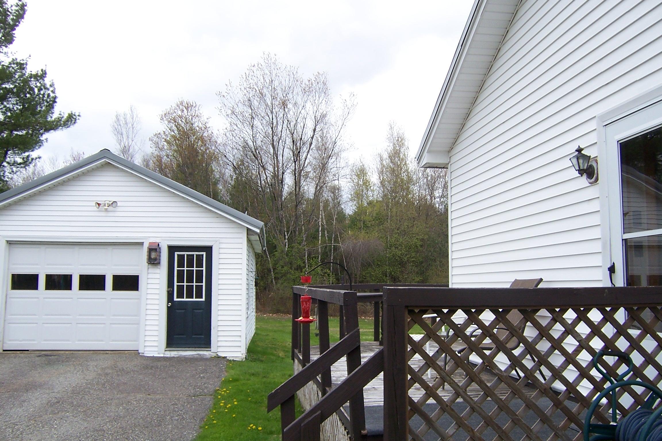 124 Pushaw Road Bangor, ME 04401 - Photo 3 of 34 100_1044