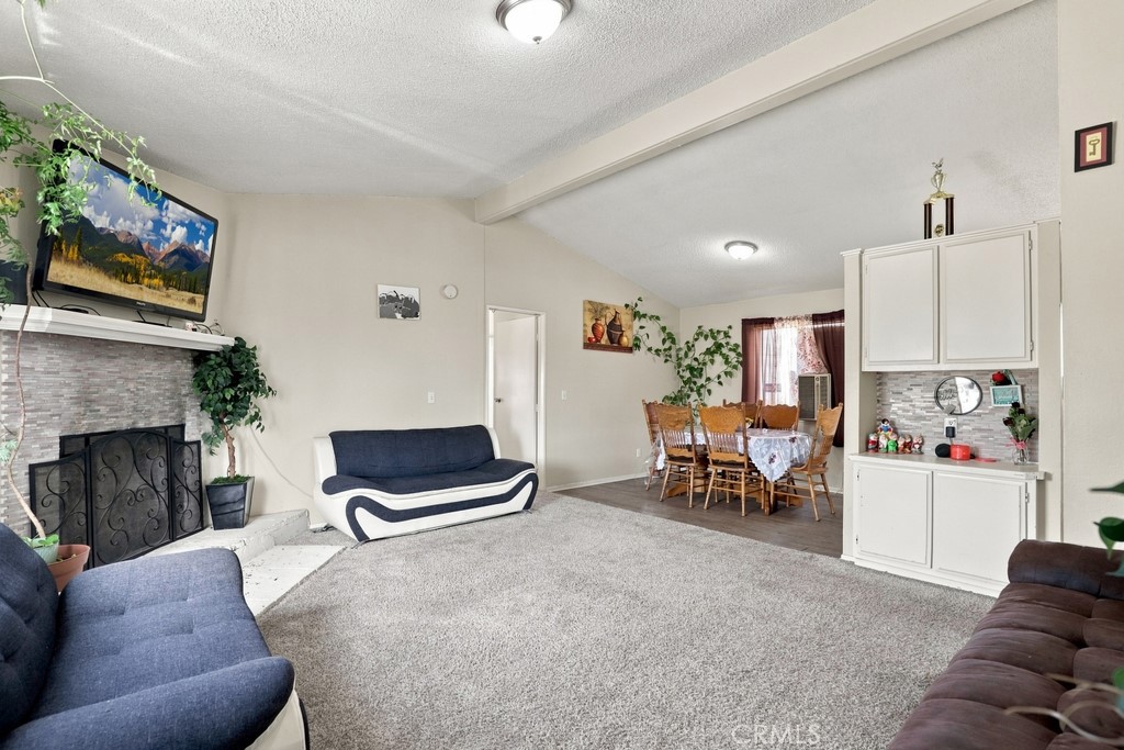 1930 Calaveras Road Pinon Hills, CA 92372 - Photo 5 of 30 Gallery Image 5