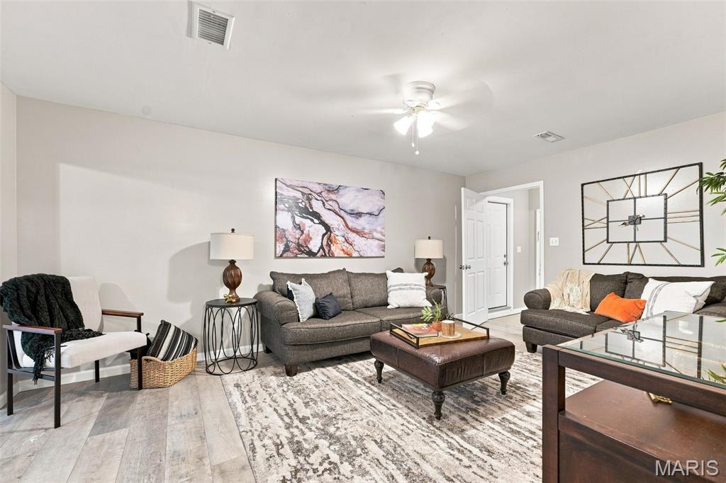 2528 Reveres Route Granite City, IL 62040 - Photo 12 of 28 Gallery Image 12