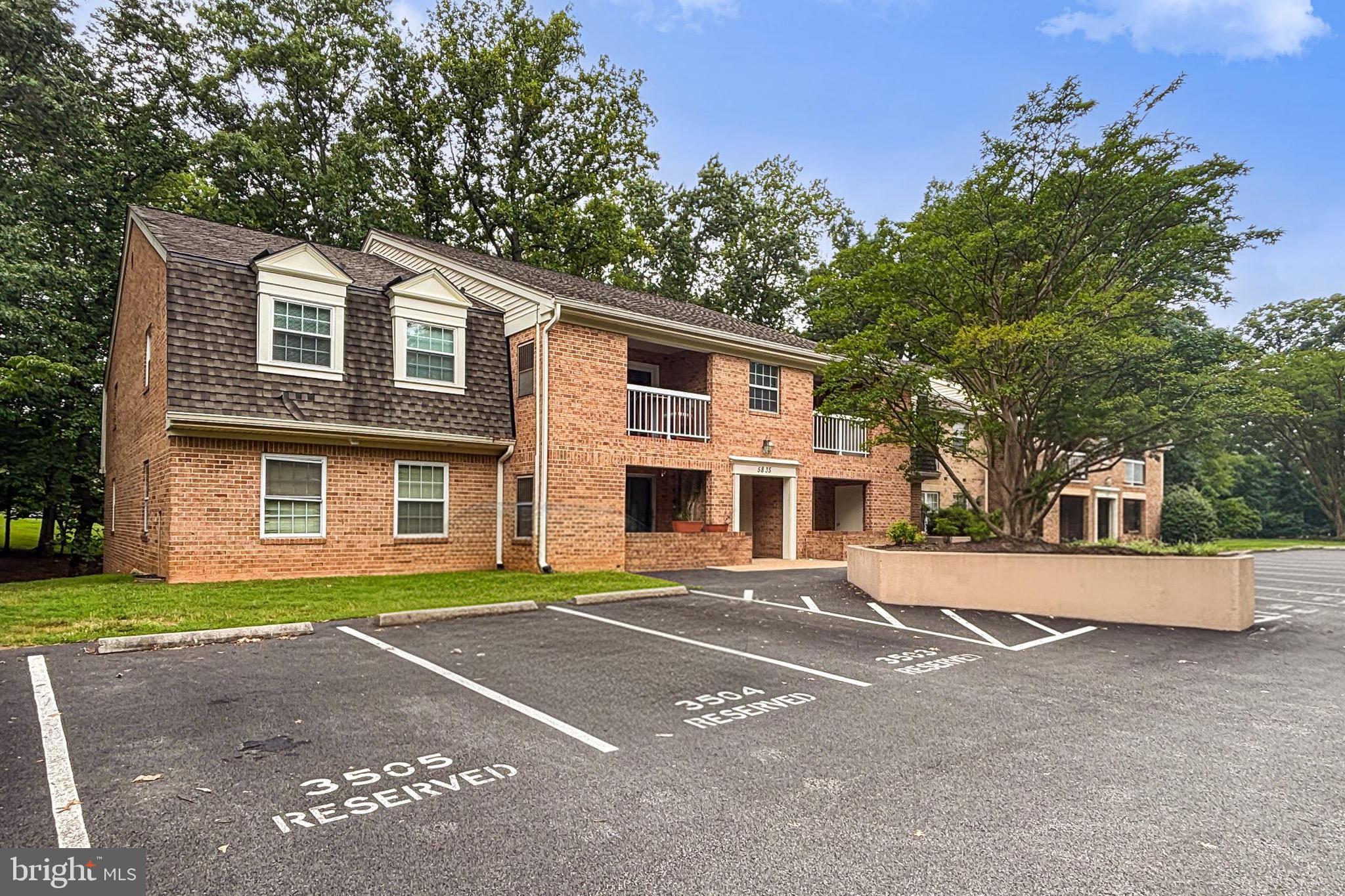 5835 Cove Landing Road, Unit 304 Burke, VA 22015 - Photo 28 of 37