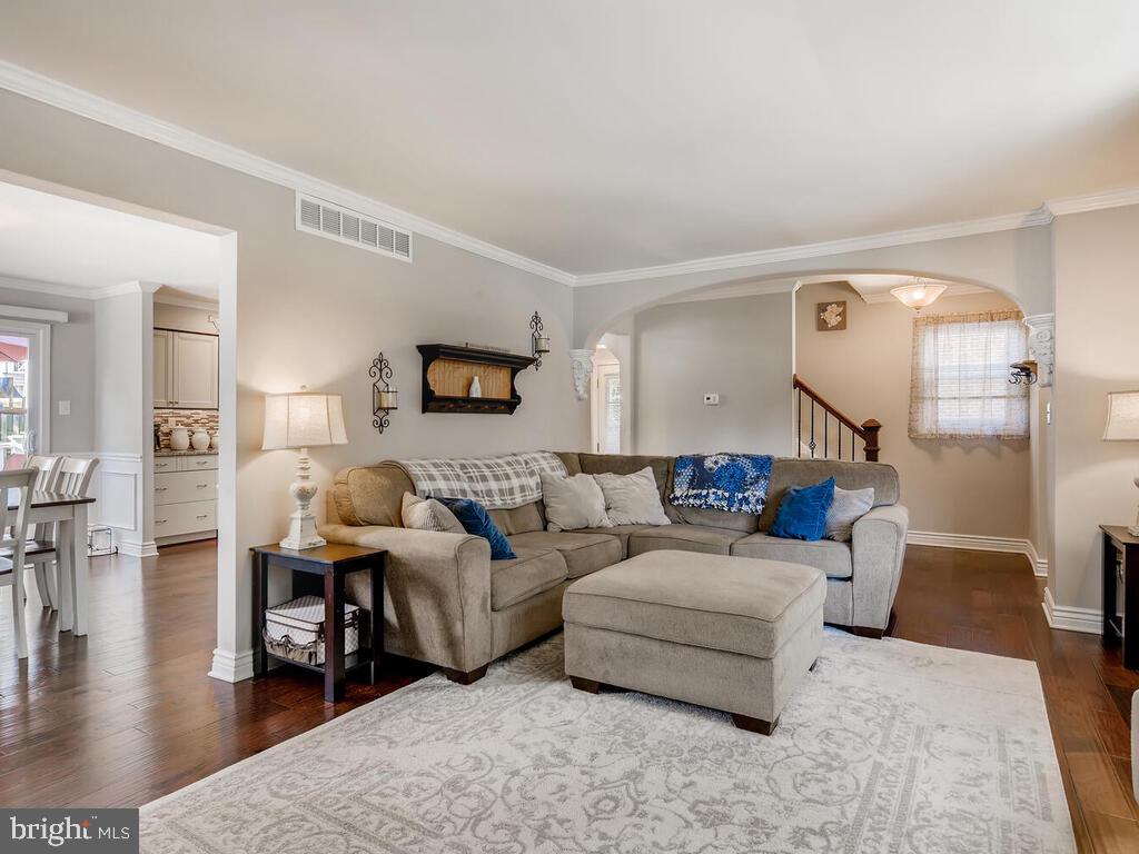 1306 St Francis Road Bel Air, MD 21014 - Photo 7 of 29 LVING ROOM w/CROWN MOLDING & WOOD-SYTLE FLOORING