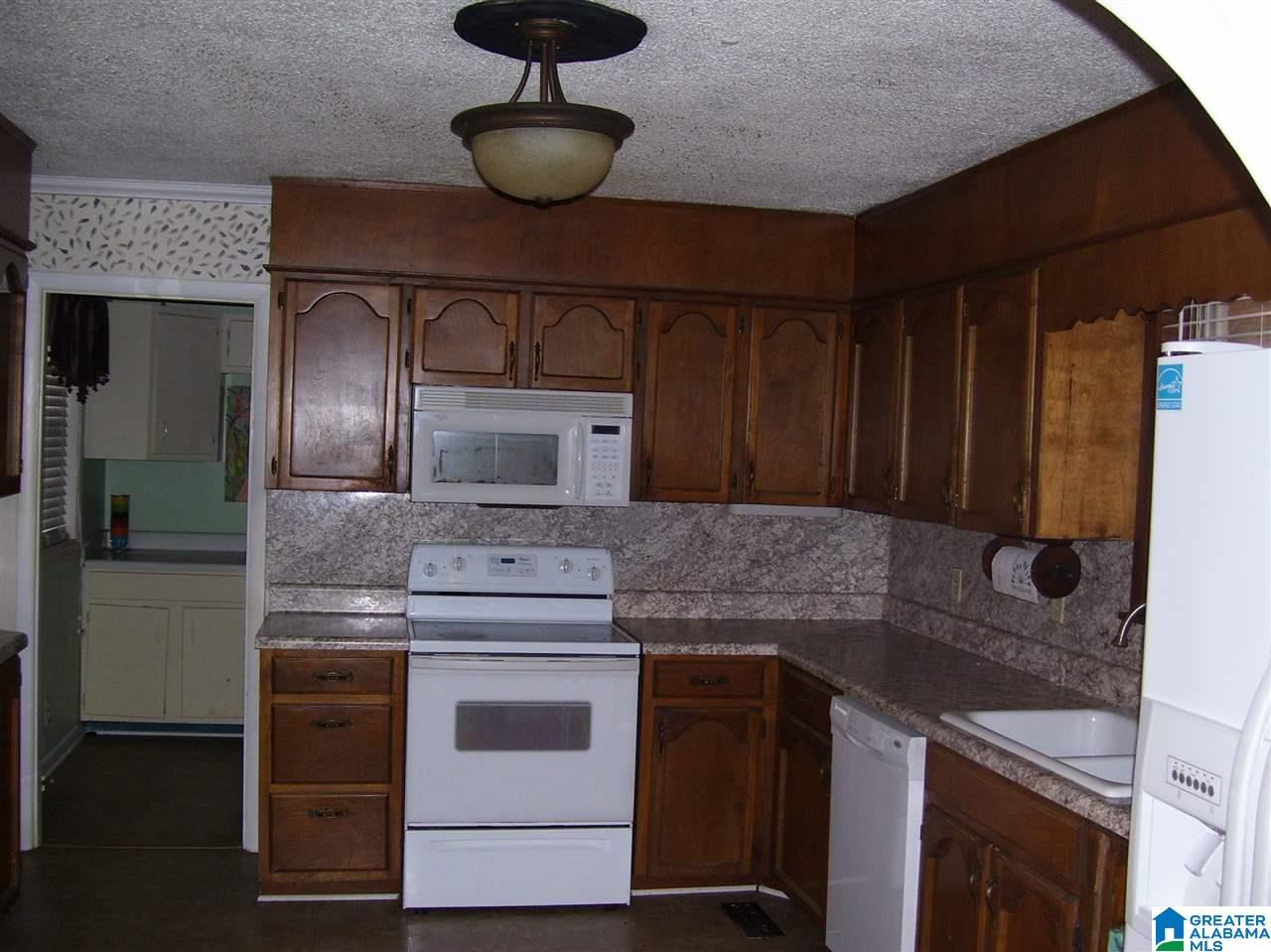 780 Dates Circle Bessemer, AL 35023 - Photo 6 of 15