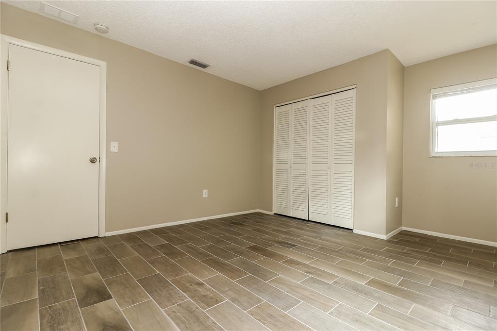 1124 Danny Drive Sarasota, FL 34243 - Photo 13 of 16