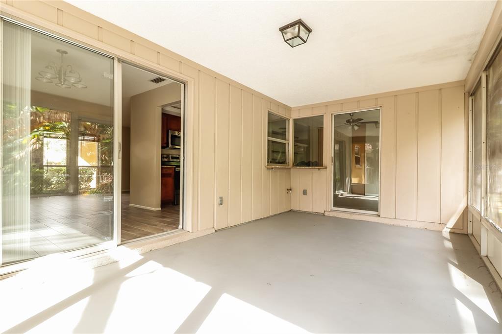 1124 Danny Drive Sarasota, FL 34243 - Photo 8 of 16