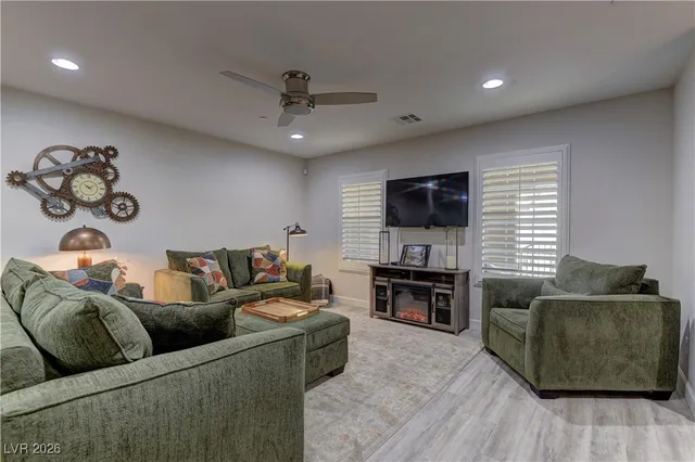 $428,990 | 3073 Camino Sereno Avenue, Henderson, NV 89044