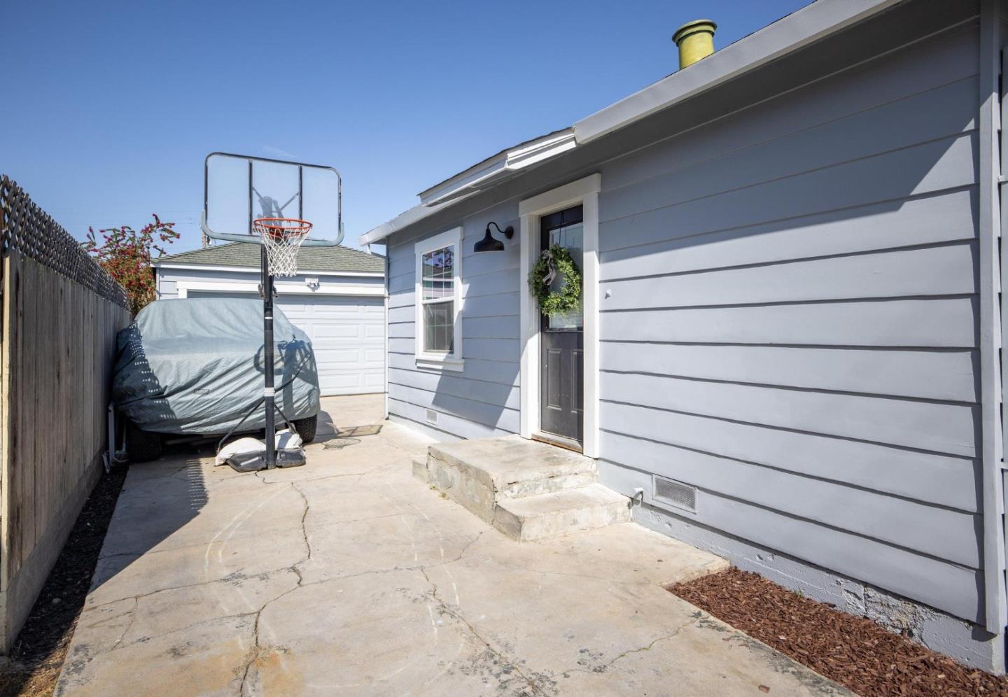 17 North 3rd Street Salinas, CA 93906 - Photo 11 of 13 a view of back yard of the house