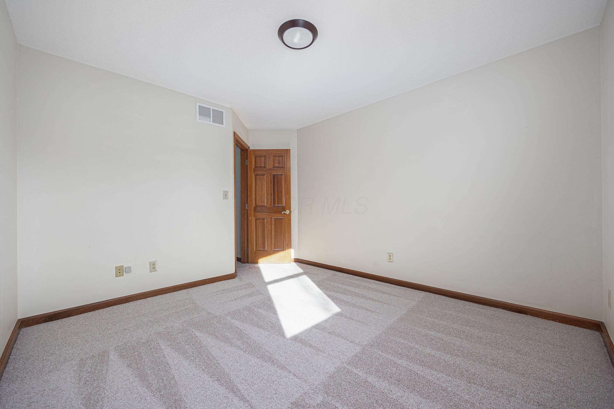 13521 Palmer Road Southwest Etna, OH 43068 - Photo 43 of 50 Bedroom 4