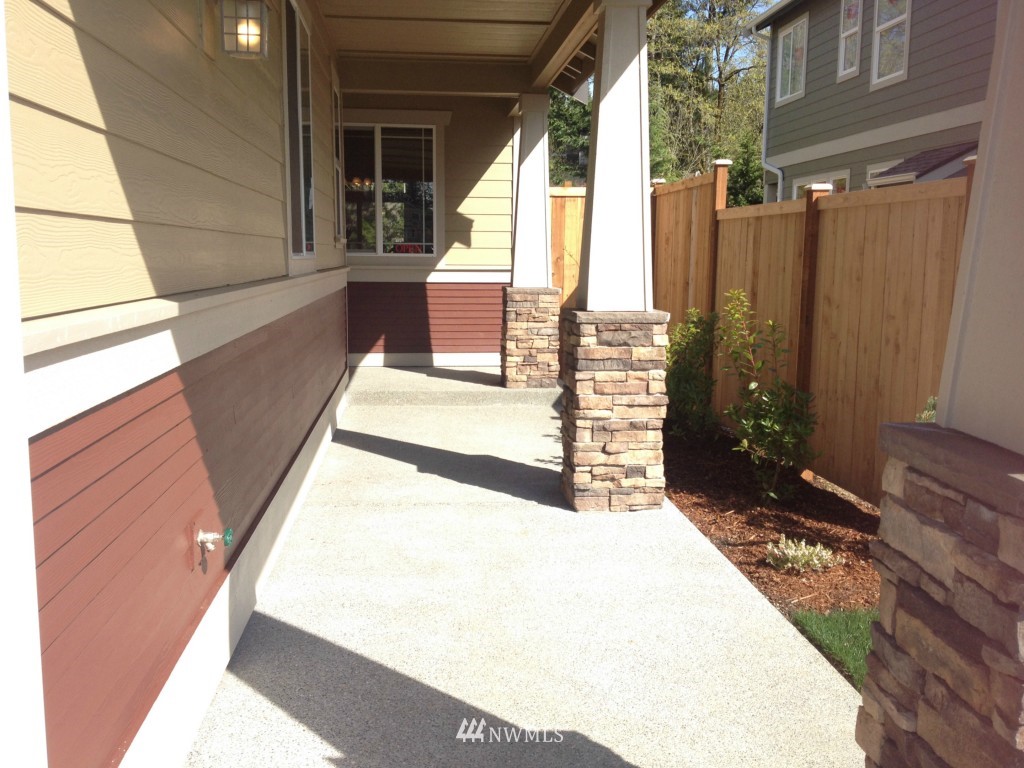 4545 Rochelle Street Southeast Lacey, WA 98503 - Photo 3 of 25 Gallery Image 3