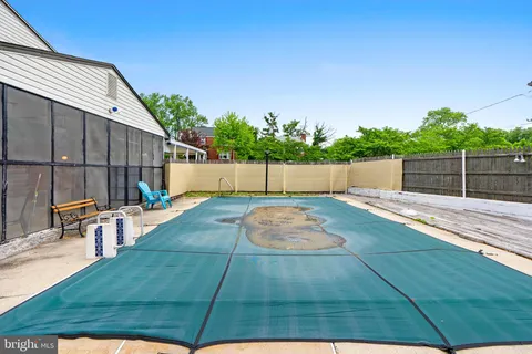 $525,000 | 1201 Chillum Manor Road, Hyattsville, MD 20783
