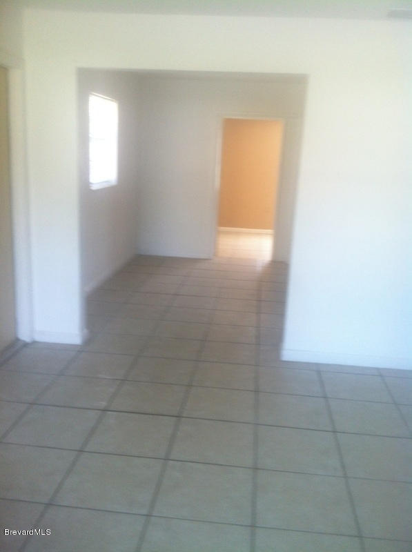 2635 King Richard Road Melbourne, FL 32935 - Photo 6 of 10 interior