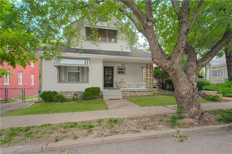 $579,000 | 4215 Oak Street, Kansas City, MO 64111