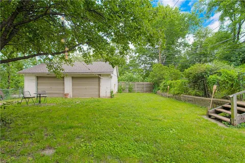 $579,000 | 4215 Oak Street, Kansas City, MO 64111