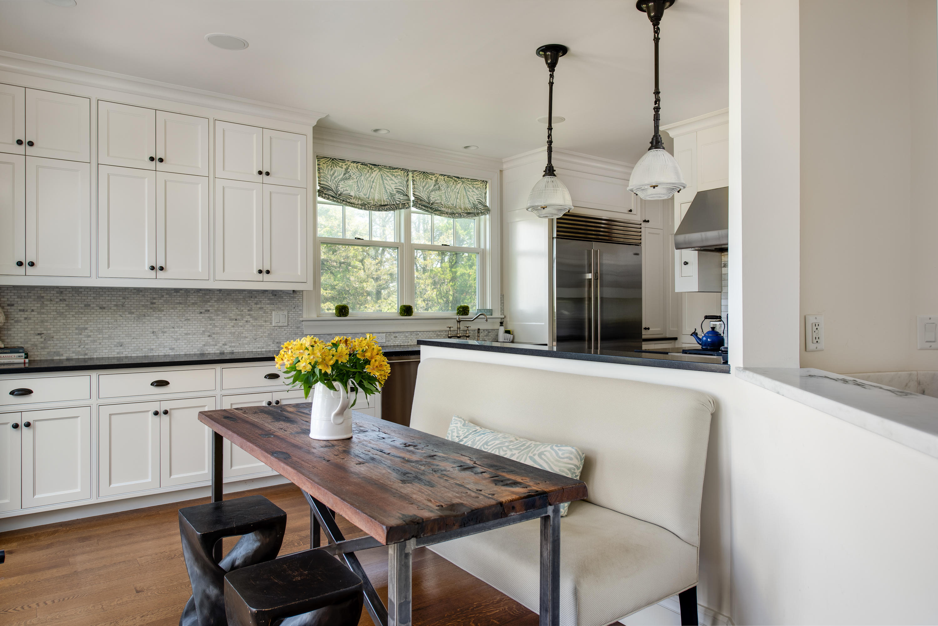 85 Salten Point Road Barnstable, MA 02630 - Photo 14 of 34 a kitchen with a table and chairs in it