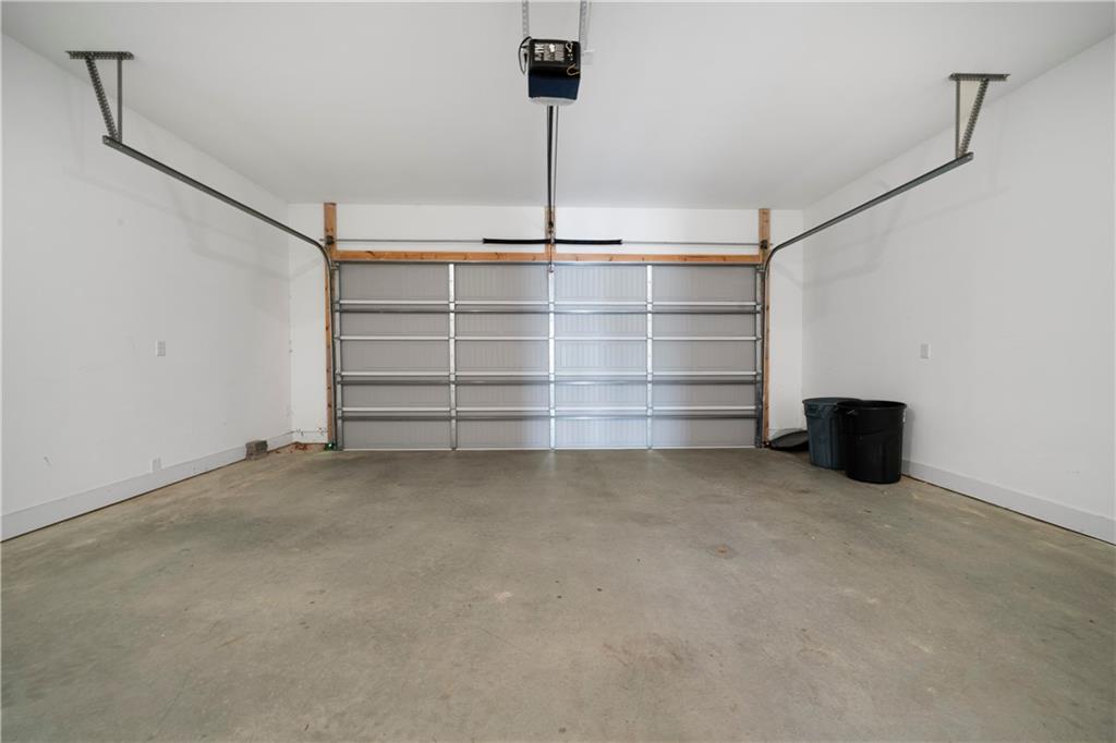 19 Trotters Lane Rome, GA 30165 - Photo 43 of 44 a view of an empty room with windows