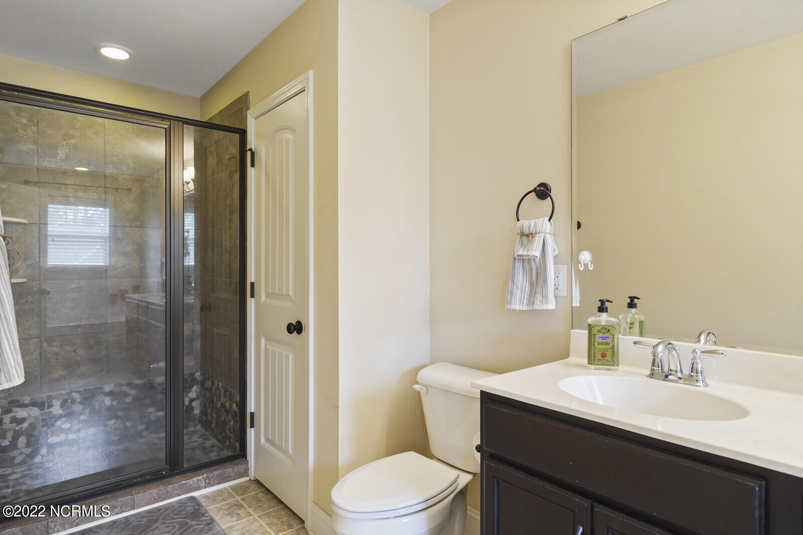 445 Albemarle Road Wilmington, NC 28405 - Photo 32 of 41 Upgraded tiled shower