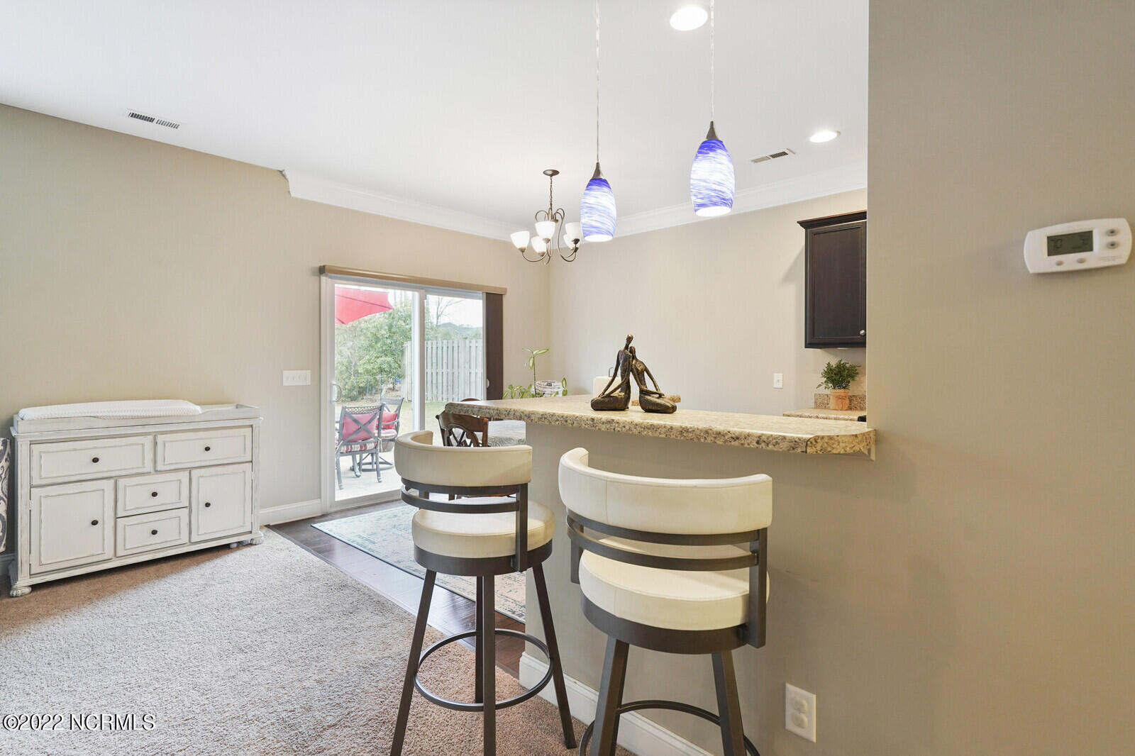445 Albemarle Road Wilmington, NC 28405 - Photo 8 of 41 Kitchen bar