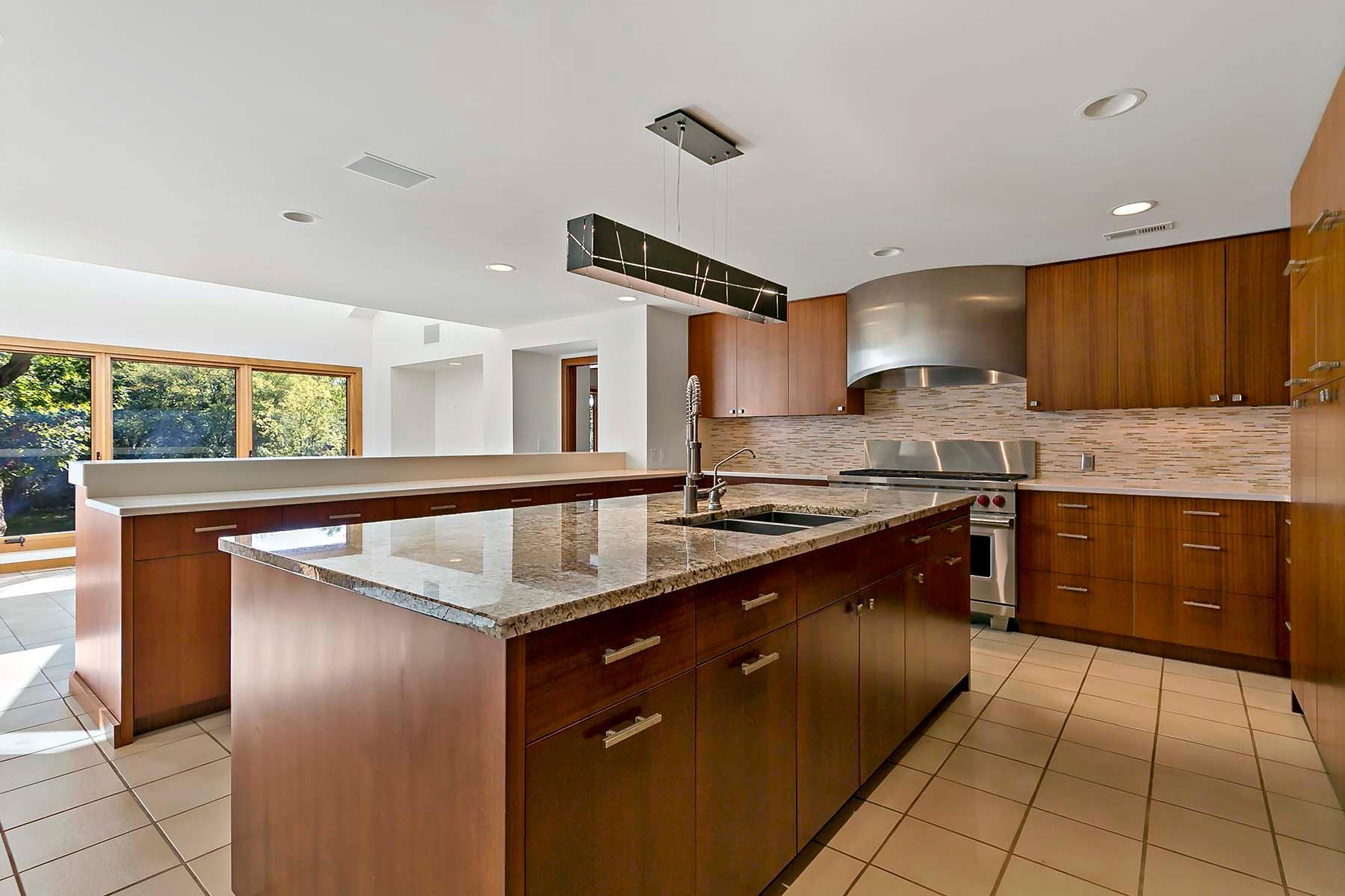 5217 Schaefer Road Edina, MN 55436 - Photo 9 of 33