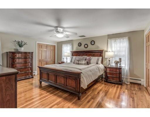 175 Locksley Road Lynnfield, MA 01940 - Photo 17 of 30