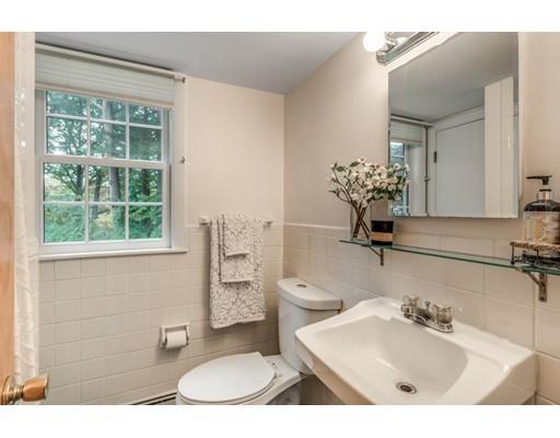 175 Locksley Road Lynnfield, MA 01940 - Photo 22 of 30