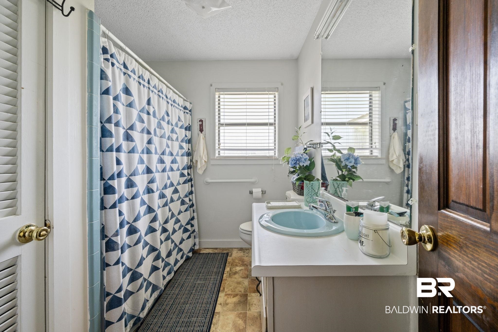 13643 County Road 3 Fairhope, AL 36532 - Photo 29 of 50 Secondary bathroom