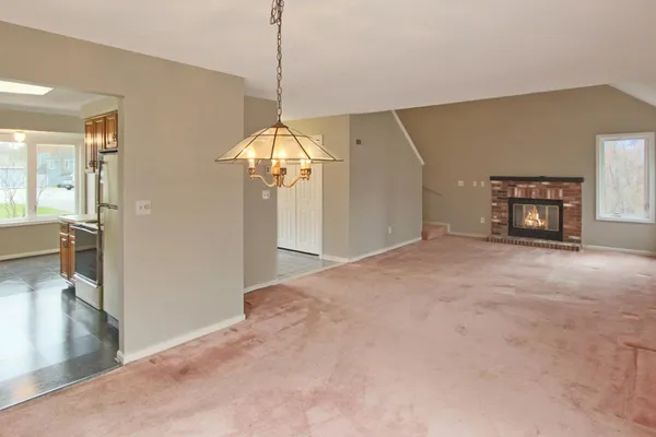 $419,900 | 3 Jessica Drive, Nashua, NH 03060