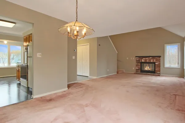 $419,900 | 3 Jessica Drive, Nashua, NH 03060