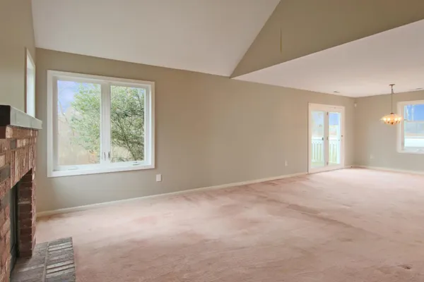 $419,900 | 3 Jessica Drive, Nashua, NH 03060