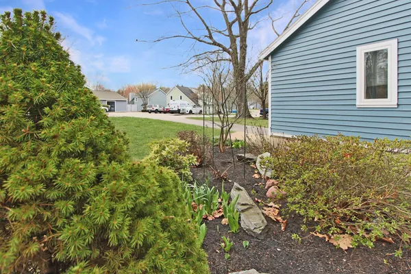 $419,900 | 3 Jessica Drive, Nashua, NH 03060