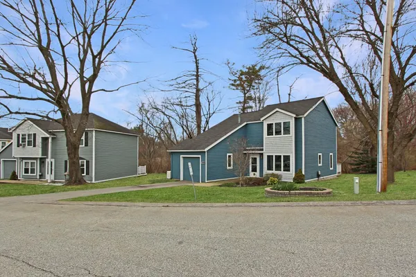$419,900 | 3 Jessica Drive, Nashua, NH 03060