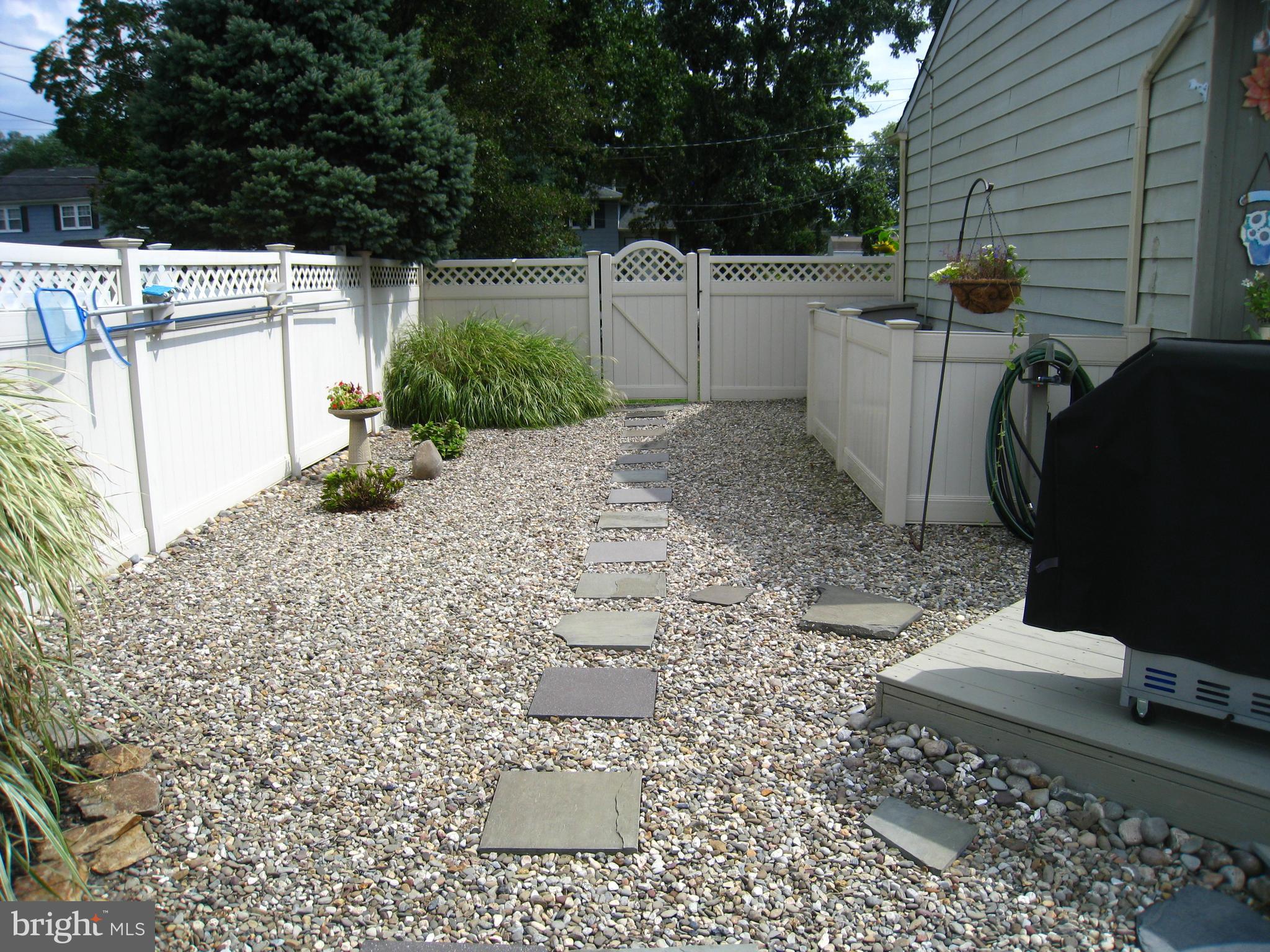 29 Buttonwood Road Stratford, NJ 08084 - Photo 12 of 45 a view of a yard