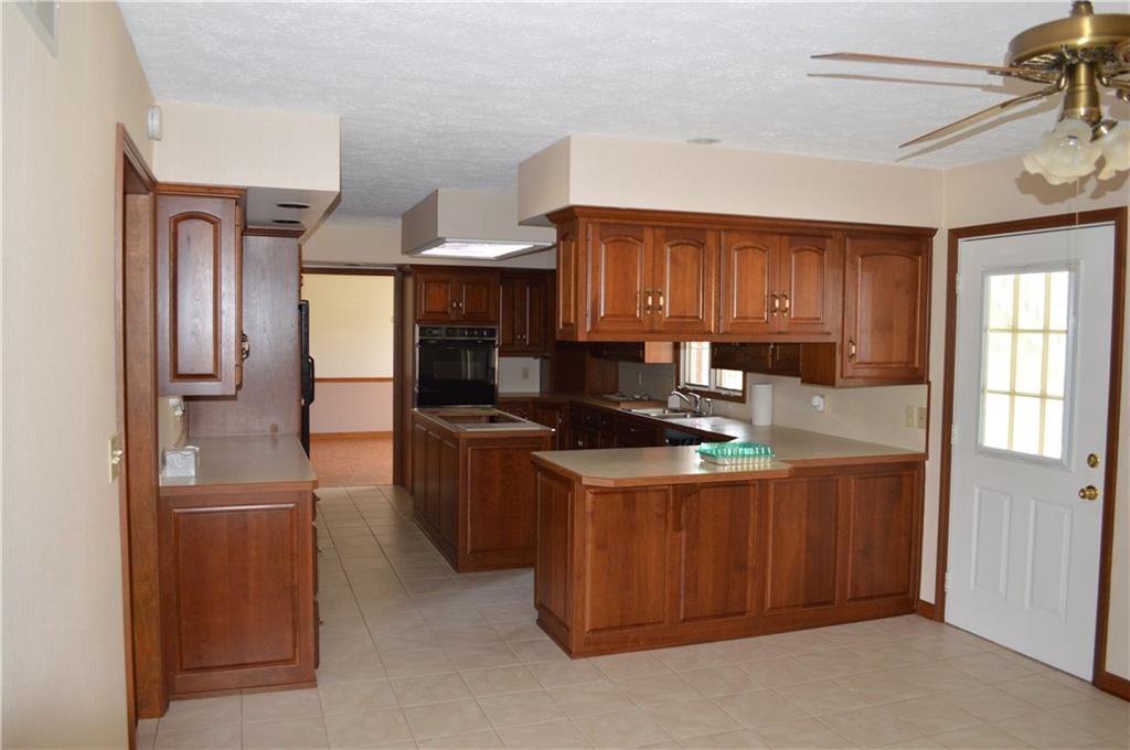5274 Roxbury Road Indianapolis, IN 46226 - Photo 7 of 25 Gallery Image 7