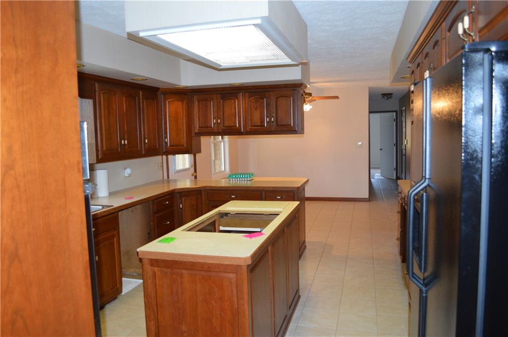 5274 Roxbury Road Indianapolis, IN 46226 - Photo 9 of 25 Gallery Image 9