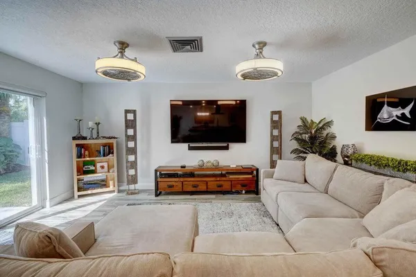 $4,500 | 2594 Marcinski Road, Jupiter, FL 33477